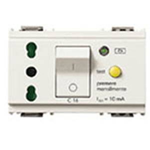 Gniazdo 2P+E, 16A, P17/11, z wyłącznikiem różnicowo-prądowym, C16, 3M, biały